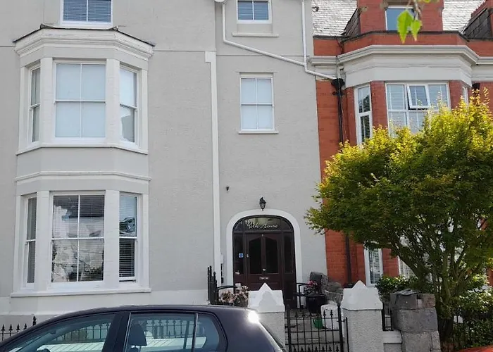 Modern 2Nd Floor 1 Bed Apartment In The Heart Of